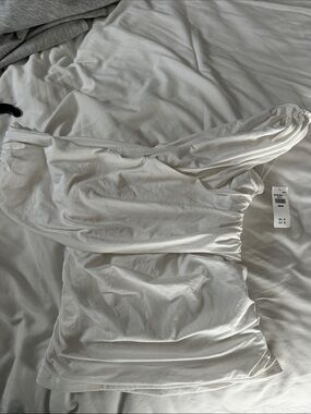 Abercrombie & Fitch White One-Shoulder Ruched Top
